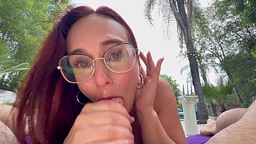 POV - CLOSE UP BLOWJOB AND CUMSHOT OF KAYLA DAVIES