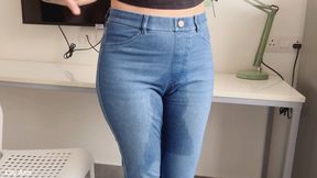 girl pees on jeans in class