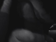 Engaño a mi mejor amiga para que me chupe la polla