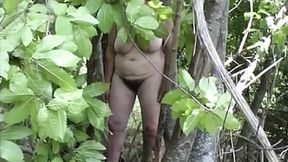 Swallowing whores at the summer orgy in Italy