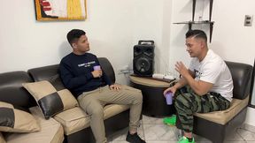 bailando con la esposa de mi amigo y aproveche para frotarle mi polla en su culo al frente de el ntr netorare