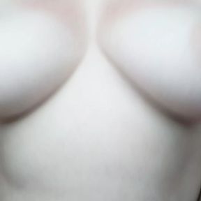 Playing with my boobs ! Big beautiful natural tits