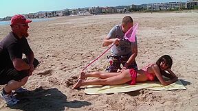 Risky Anal Fuck On Public Beach With A French Amateur