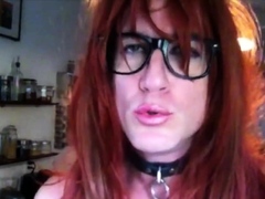 Super hot tranny jerk-off in nylon stockings