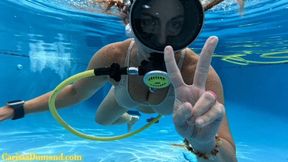 Scuba in the pool Part Two: edging by fingers and regulator bubbles