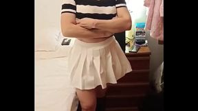 Encuentro a mi suegra desnuda cuando mi novia no est&aacute_ en casa y termino follandome a la mama de mi novia