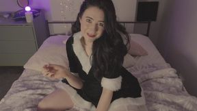 Have Yourself a MOTHERFUCKING Christmas with Irish Skylar SQUIRTING POV Dildo Riding Big ASS