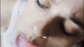 enjoying giving u bj (4K)