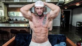”Davin Strong: The Ultimate Fuckable BodyBuilder Experience”
