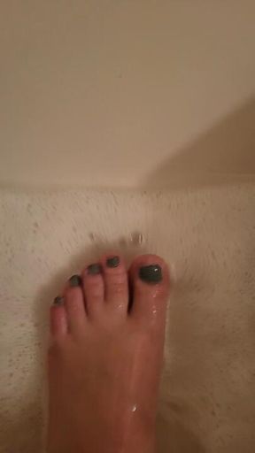 Bubble toes