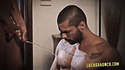 Stallions Golden Showers: Drae Axtell Pisses on Lucas Fox in HD!