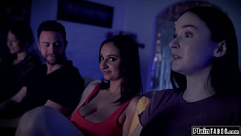 Stepdads scheme to fuck his stepdaughter n gf works out well