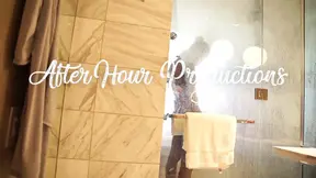 Tattooed beauties Mandi May and Porsha Carrera give double blow job