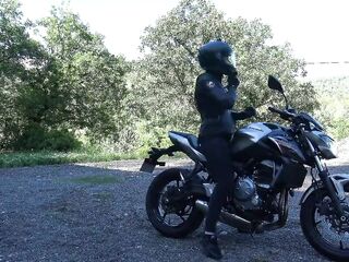 I squirt on my motorcycle
