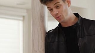 HOT MILF Facesitting Blowjob & Hardcore Anal Sex with Huge Dick - Isabella Chrystin