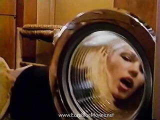 La clinique des fantasmes 1980 - Full Movie scene