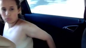 I FUCK MY FRIEND REALLY WELL IN MY BOYFRIEND'S CAR