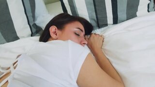 Cameraman unceremoniously takes Lucie Kline to bed for fucking