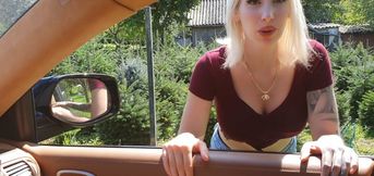 Blowjob &ndash; German hitchhiker needs a ride and help