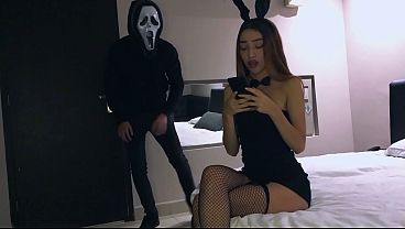 Conejita latina follada por Ghostface