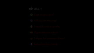 Cette bombe se fait pénétrer profondément dans son cul serré