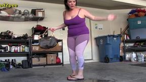 kenna valentina mom wetting her yoga pants