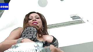 Shemales Busty Brazilian Jerks Her Cock Until Cumshot