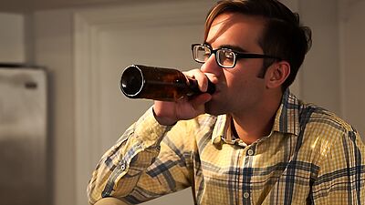 A night of drinking fun turns into an incredibly hot 3way when beautiful and buxom mom Jessica seduces her stepson and his new girlfriend Willow