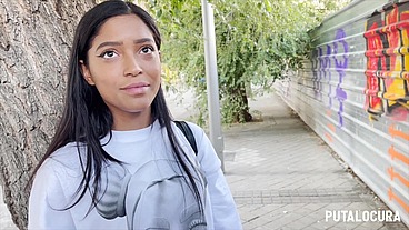 PutaLocura -Torbe pilla a la skinny teen Kali y la seduce para follar muy duro