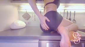 play in the kitchen with potatoes, carrots and lemons 🥔🥕🍋