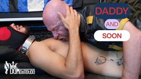 YOUNGER SUBMISSIVE UNDER DADDY CONTROL (1080 PREMIUM VERSION)