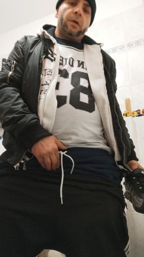 After the Cinema in Wc. Dirtyjunkbro and Socks