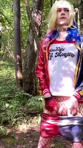 Harley Quinn Cosplay Cumshot