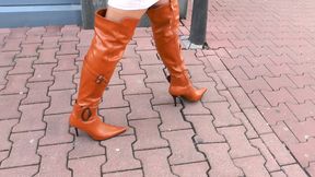 21gua Walking in overknee boots (mp4-HD)