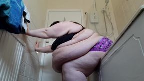 SSBBW BBW TRYING TO KEEP COOL IN A HEATWAVE ~ VERY SWEATY