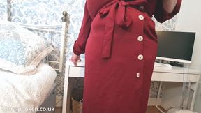 Amateur Wifes Tits Are Too Big For This Old Dress - Lets Try It On