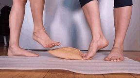 Girls Crush Bread Barefoot 4K