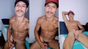 novinho brincando com a camera