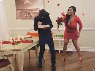 V Day Lays! The Most excellent Of Valentine's Day Alektra Blue, AJ Applegate, Jynx Maze, Layton Benton, Nicolette Shea Brazzers