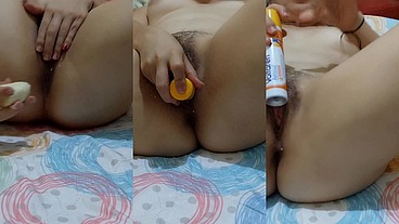 Hermosa estudiante se abre mas la vagina con un desodorante platano y dedos tan arrecha nada la complace