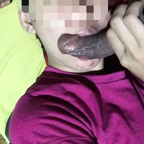 Left by her working husband, Binor sange cheated on her cock Brondong guy