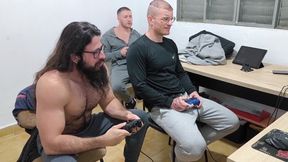 3 Heteros Playing Naked