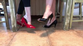 FOOT STEPPING FIGHT TWO GIRLS IN HIGH HEELS - MP4 Mobile Version