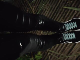 Rewetting My Jeans In Public (3rd Wetting)