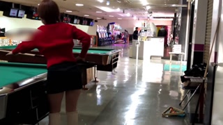変態巨乳M熟女が公共施設でミニスカ/パンチラを覗かれながら露出ビリヤード対決を晒します♡Twitterなどで流出拡散希望♡失敗＝オッパイ見せ❤♡日本人/素人/美女/無修正/流出/個人撮影/潜入/記録