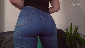 Big-ass college girl fucking her roommate in tight jeans  Eliza Evans