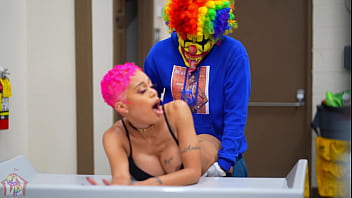 Jasamine Banks Gets Fucked At Busy Laundromat By Gibby The Clown