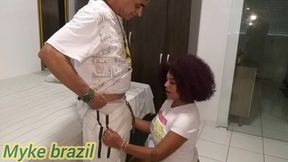 geovana meirelles e uma iniciante no porno pelo myke brazil ela veio na minha casa me desejar um feliz ano novo e rolou sexo gostoso comecando com sexo anal