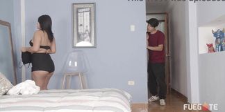 Latina scorned wife fucks cheating husband rough