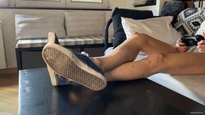 GAMER GIRL KYLIE SNEAKERS IGNORE - MOV HD